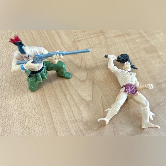 Wild west figures 2013 native american indians/cowboys/bank robbers lot of 5 toy - Picture 4 of 6